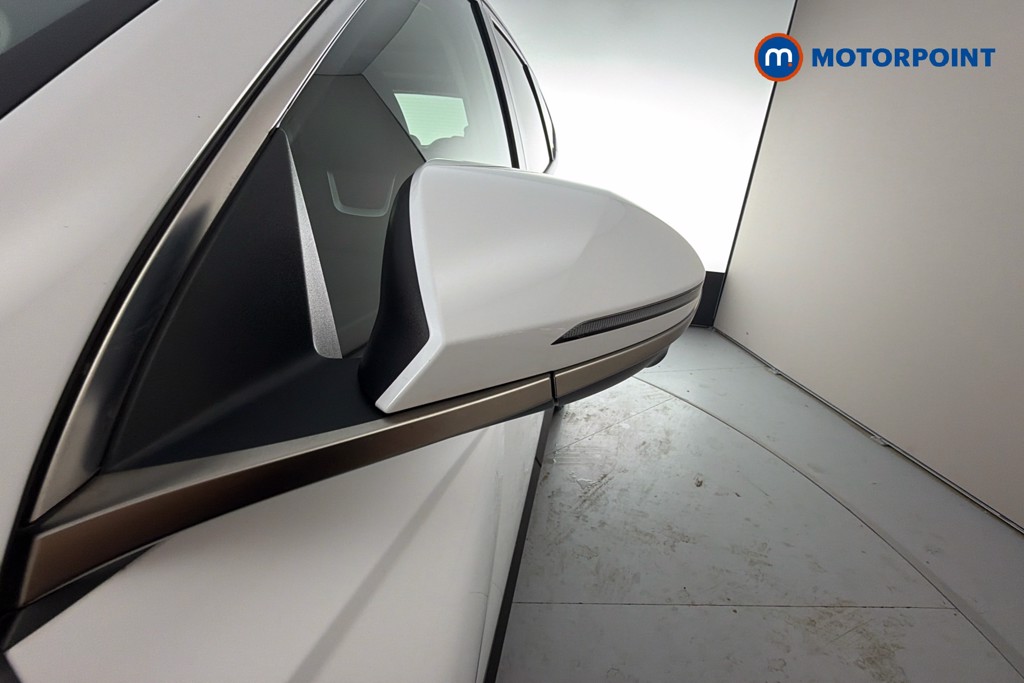 Hyundai Tucson Ultimate Automatic Petrol-Electric Hybrid SUV - Stock Number (1656135) - 43rd supplementary image