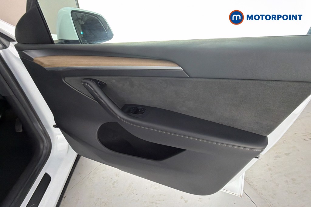 Tesla Model Y Rwd 5Dr Auto Automatic Electric SUV - Stock Number (1656136) - 19th supplementary image