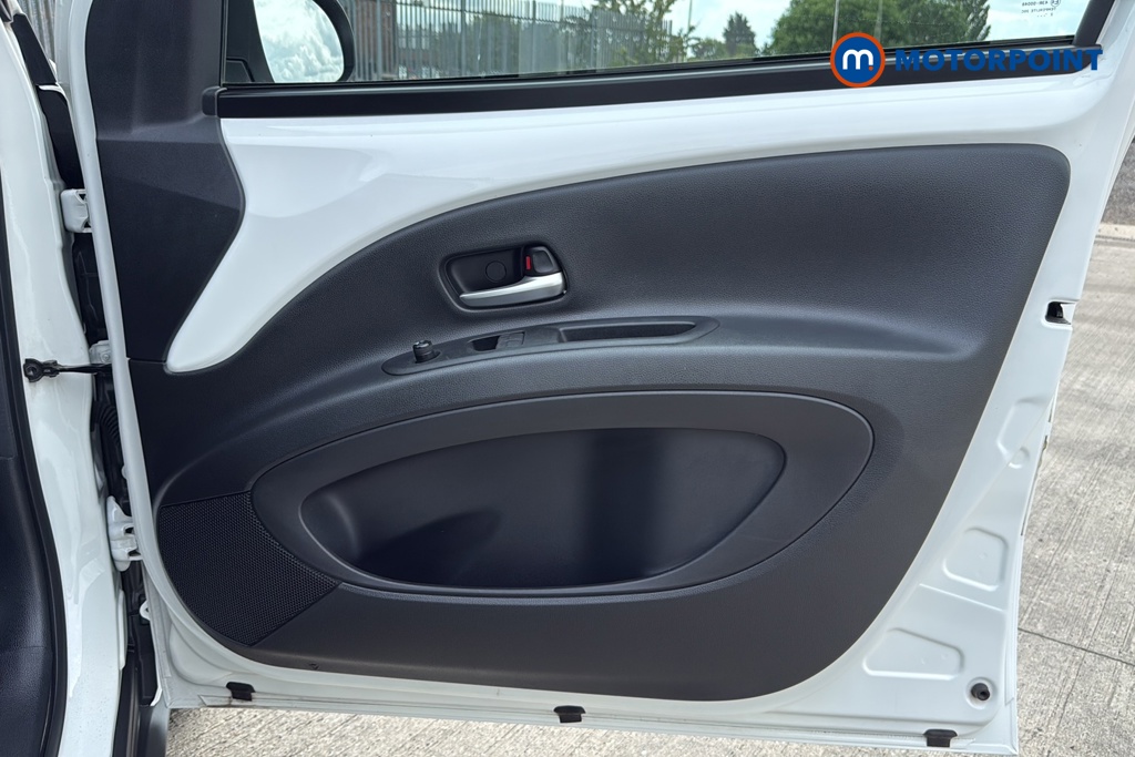 Toyota Aygo X Pure Manual Petrol Hatchback - Stock Number (1656189) - 18th supplementary image