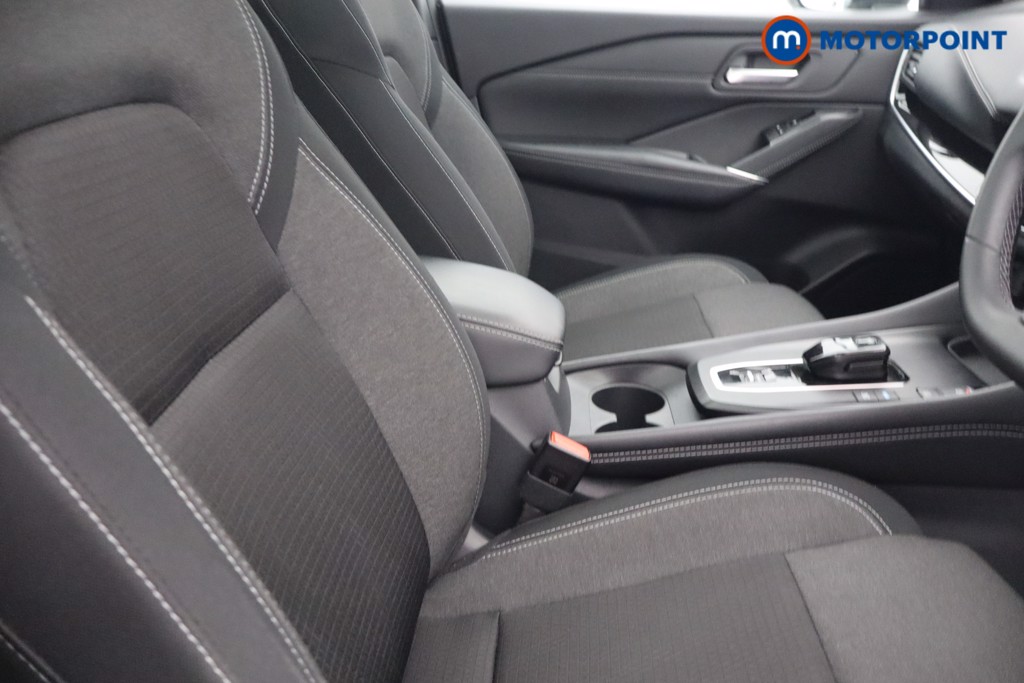 Nissan Qashqai N-Connecta Automatic Petrol-Electric Hybrid SUV - Stock Number (1656604) - 13th supplementary image