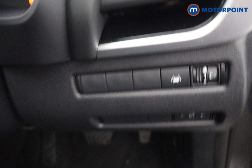Nissan Qashqai N-Connecta Automatic Petrol-Electric Hybrid SUV - Stock Number (1656604) - 14th supplementary image