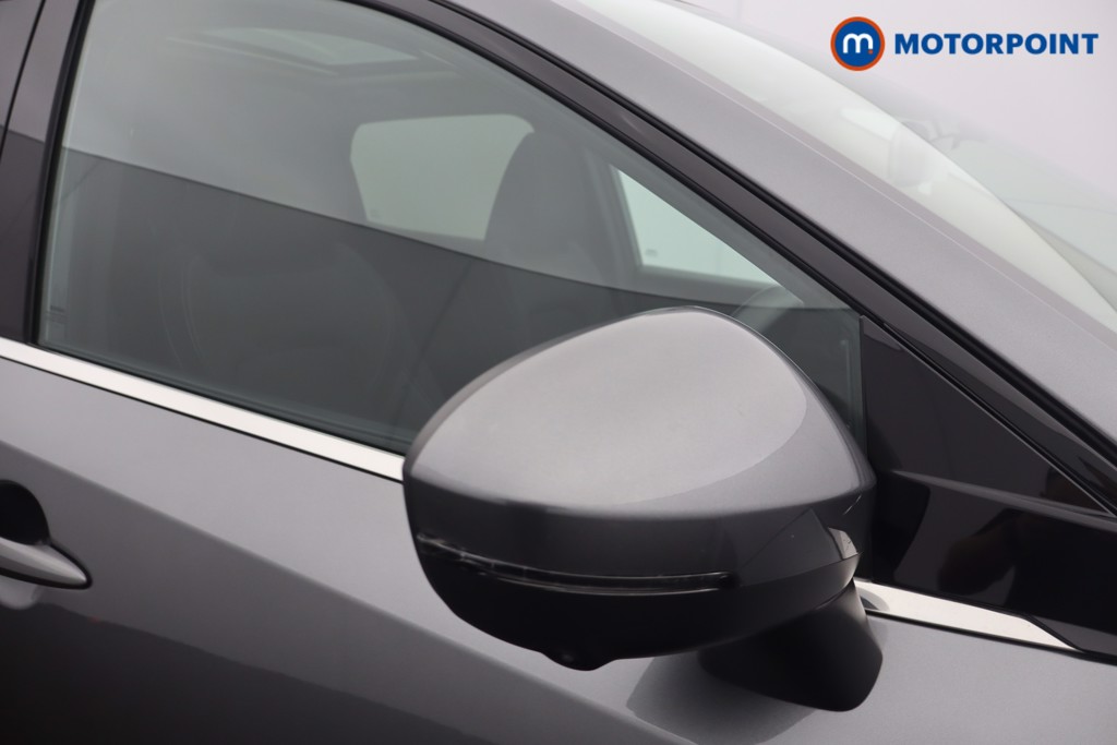 Nissan Qashqai N-Connecta Automatic Petrol-Electric Hybrid SUV - Stock Number (1656604) - 23rd supplementary image