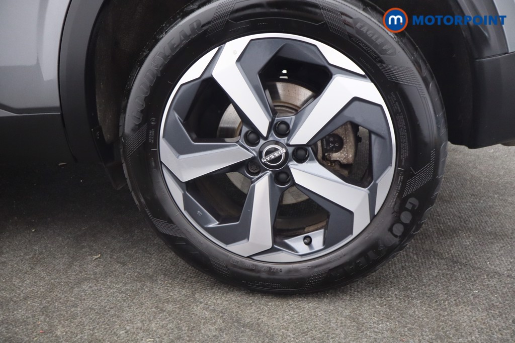 Nissan Qashqai N-Connecta Automatic Petrol-Electric Hybrid SUV - Stock Number (1656604) - 31st supplementary image