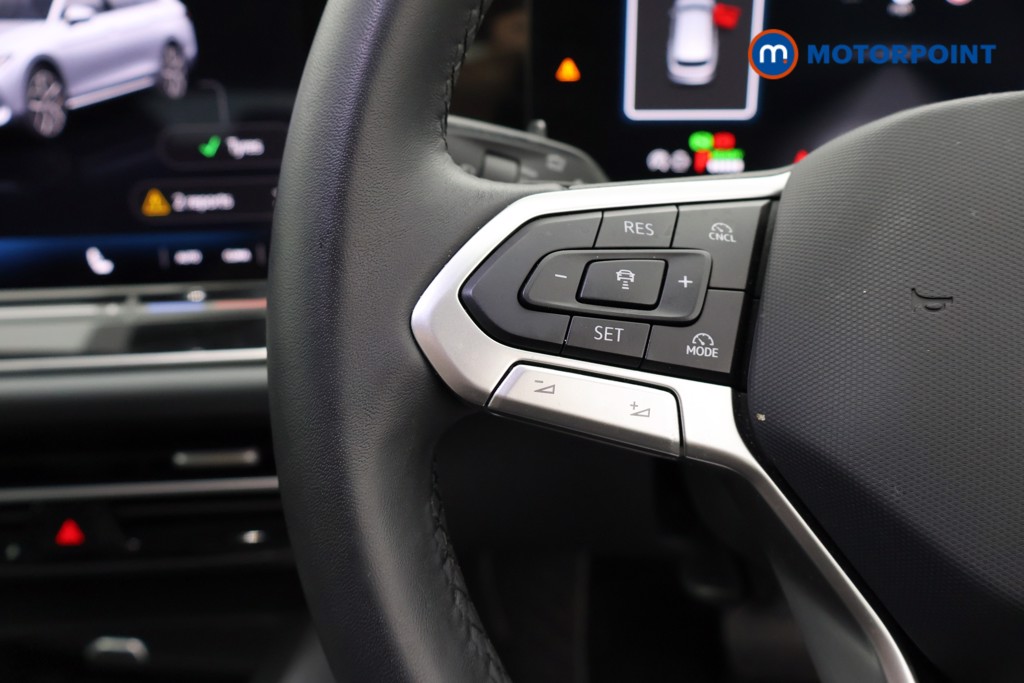 Volkswagen Passat Life Automatic Petrol Plug-In Hybrid Estate - Stock Number (1656633) - 3rd supplementary image