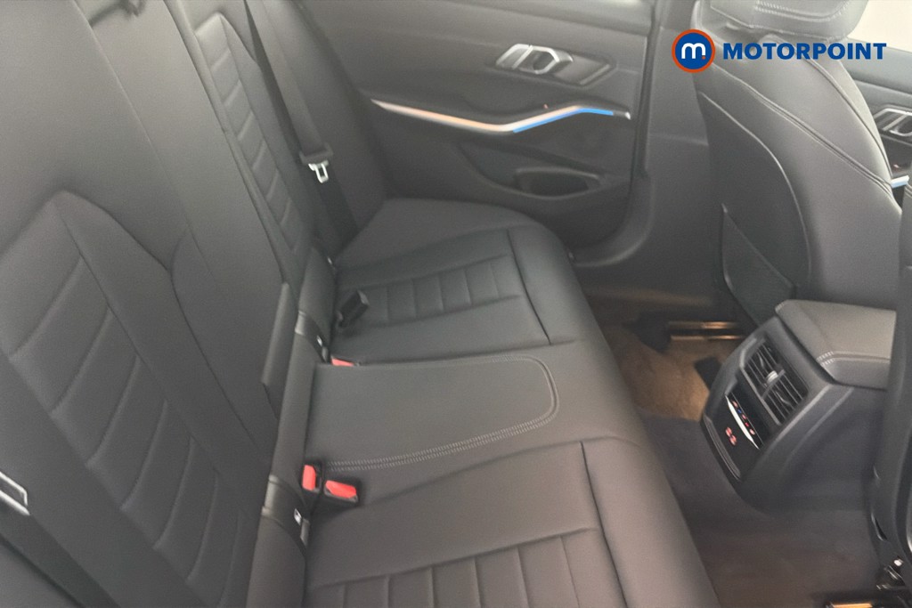 BMW 3 Series M Sport Automatic Petrol Plug-In Hybrid Saloon - Stock Number (1656870) - 28th supplementary image