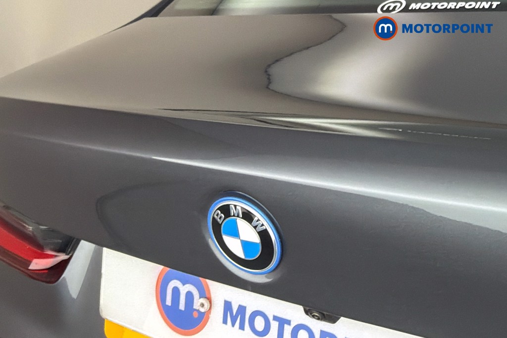 BMW 3 Series M Sport Automatic Petrol Plug-In Hybrid Saloon - Stock Number (1656870) - 37th supplementary image
