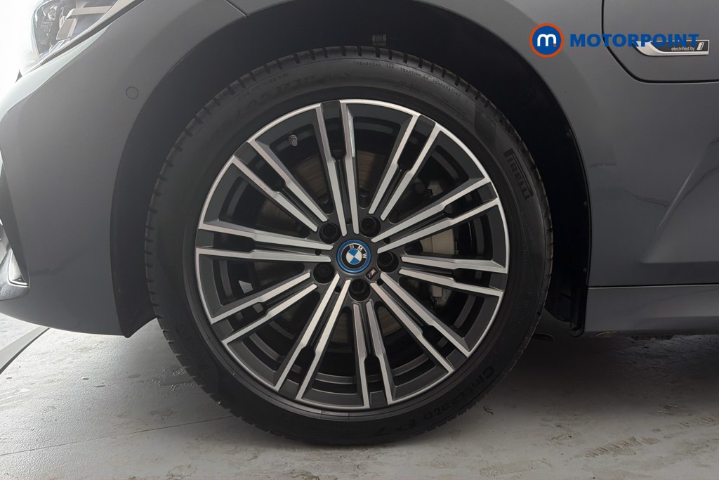 BMW 3 Series M Sport Automatic Petrol Plug-In Hybrid Saloon - Stock Number (1656870) - 47th supplementary image