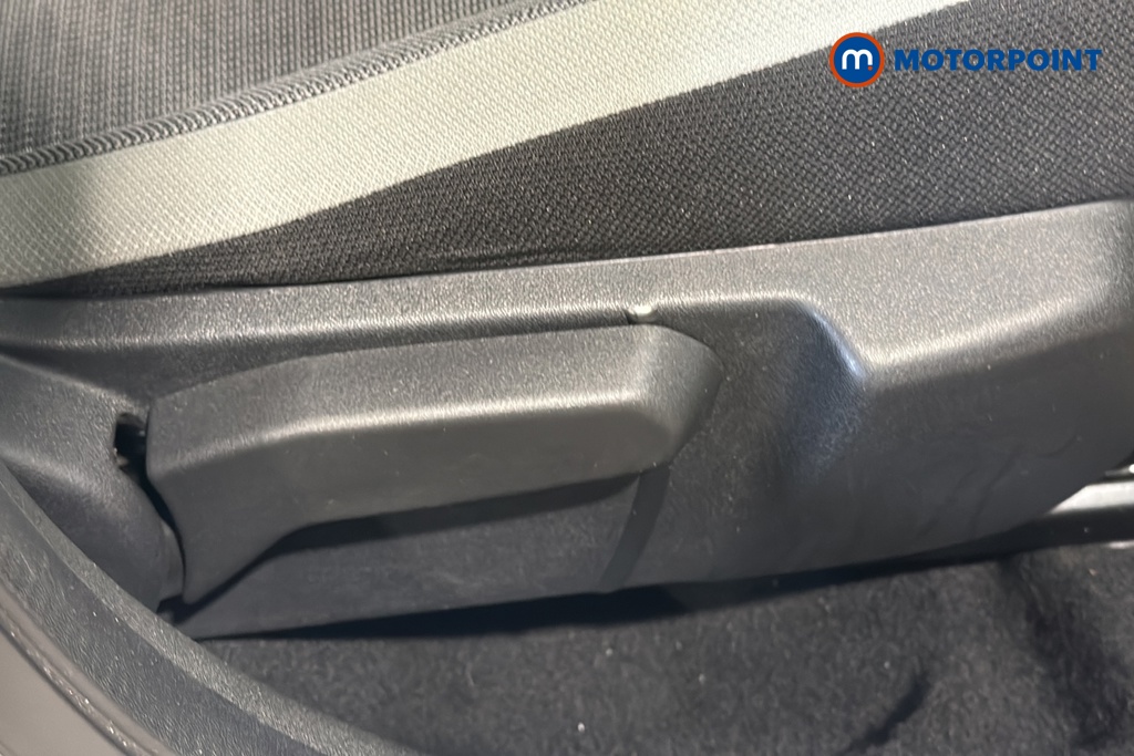 Toyota Aygo X-Trend Manual Petrol Hatchback - Stock Number (1657059) - 995th supplementary image