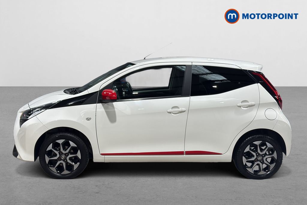 Toyota Aygo X-Trend Manual Petrol Hatchback - Stock Number (1657059) - Drivers side