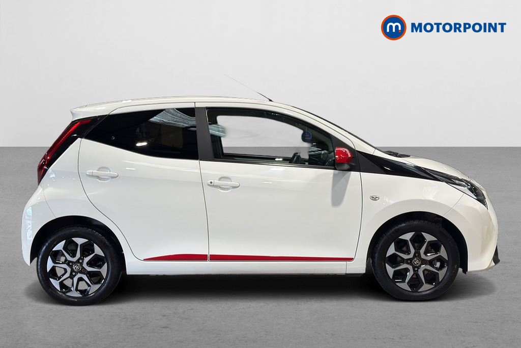 Toyota Aygo X-Trend Manual Petrol Hatchback - Stock Number (1657059) - Passenger side