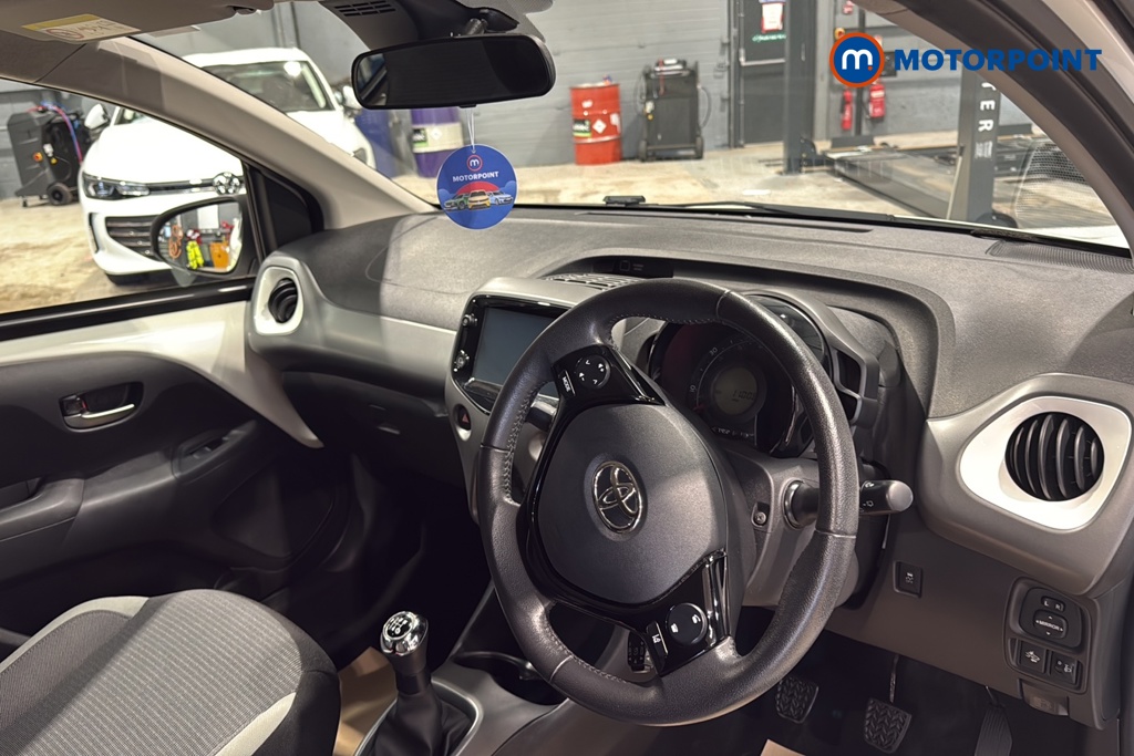 Toyota Aygo X-Trend Manual Petrol Hatchback - Stock Number (1657059) - 1st supplementary image