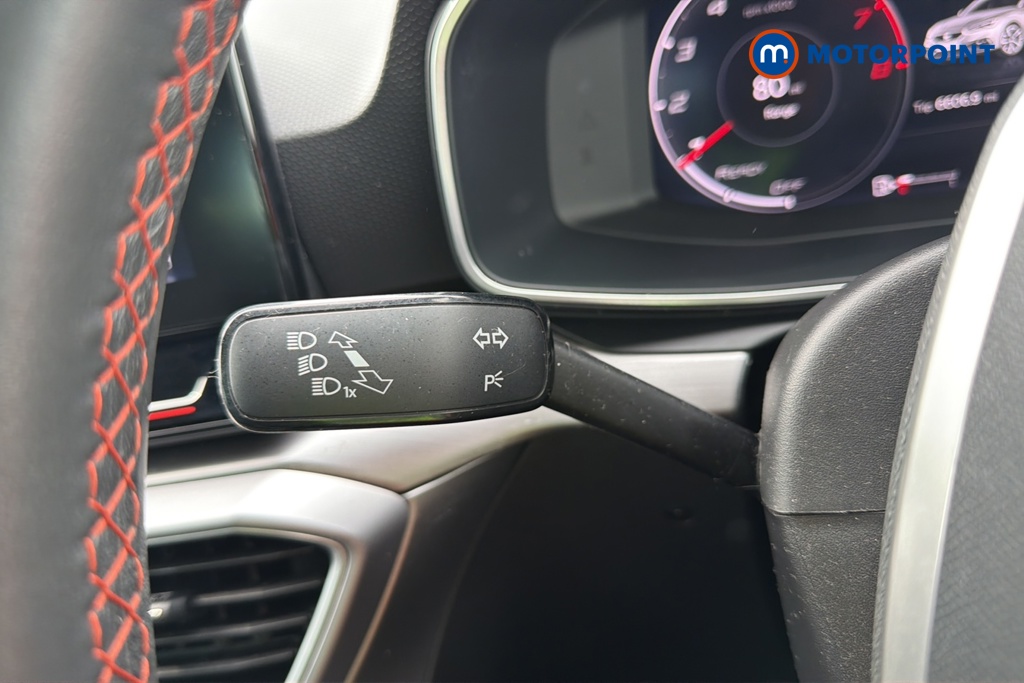 Seat Leon FR Manual Petrol Hatchback - Stock Number (1657194) - 5th supplementary image