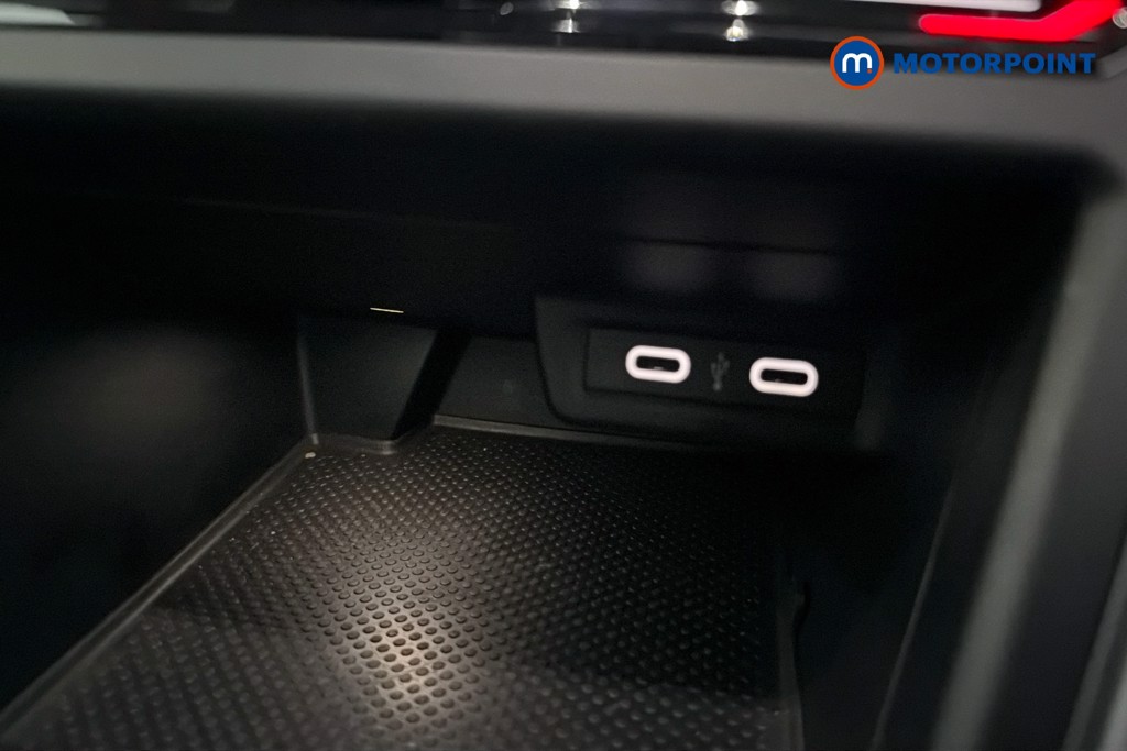 Volkswagen Polo R-Line Manual Petrol Hatchback - Stock Number (1657508) - 17th supplementary image