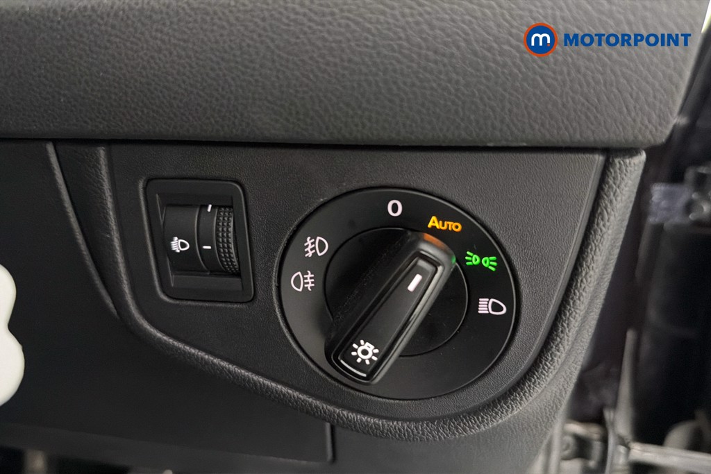 Volkswagen Polo R-Line Manual Petrol Hatchback - Stock Number (1657508) - 18th supplementary image