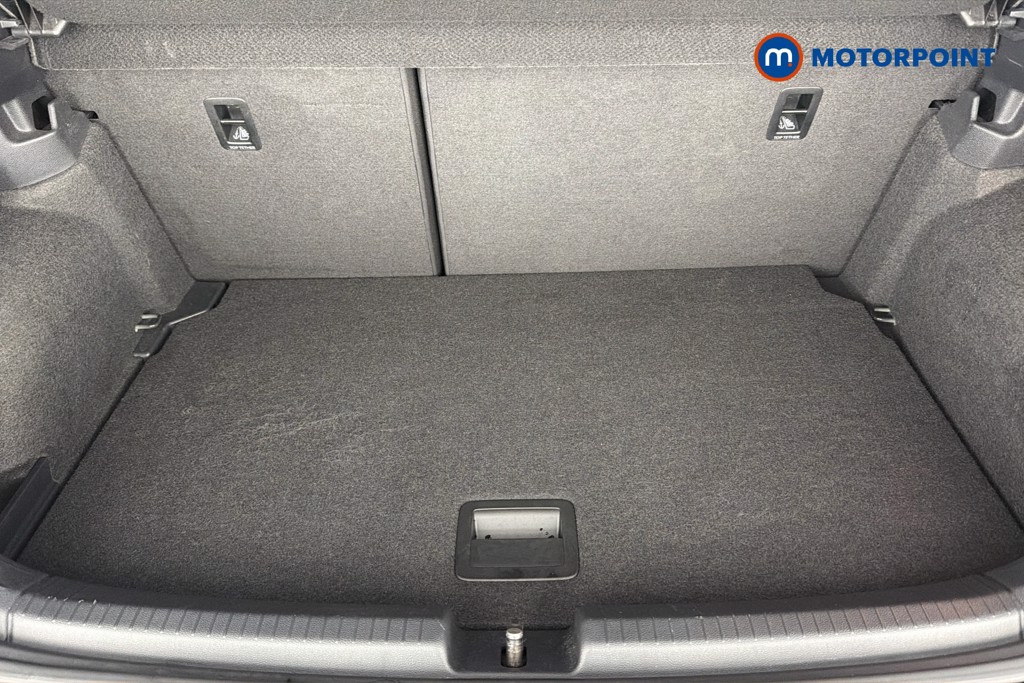 Volkswagen Polo R-Line Manual Petrol Hatchback - Stock Number (1657508) - 33rd supplementary image