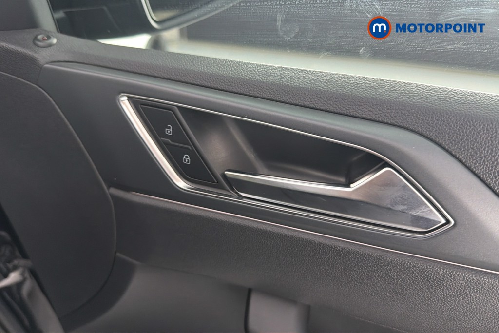 Volkswagen Polo R-Line Manual Petrol Hatchback - Stock Number (1657508) - 42nd supplementary image