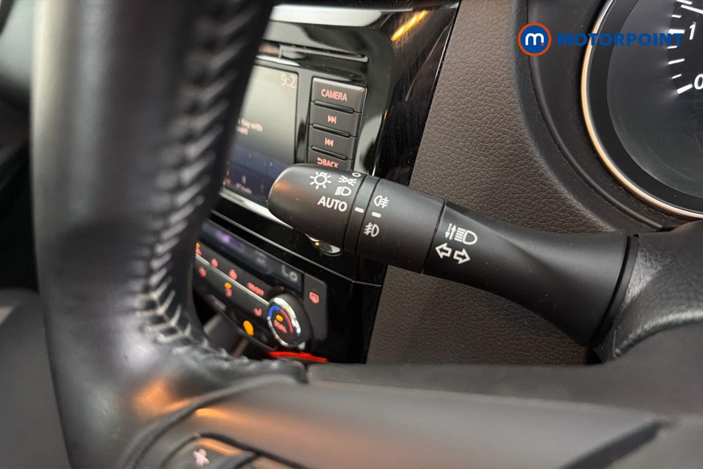 Nissan Qashqai Acenta Premium Manual Petrol SUV - Stock Number (1617538) - 6th supplementary image