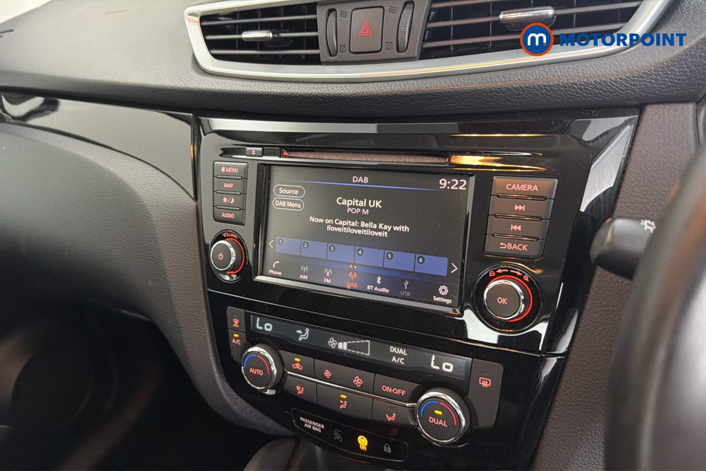 Nissan Qashqai Acenta Premium Manual Petrol SUV - Stock Number (1617538) - 9th supplementary image