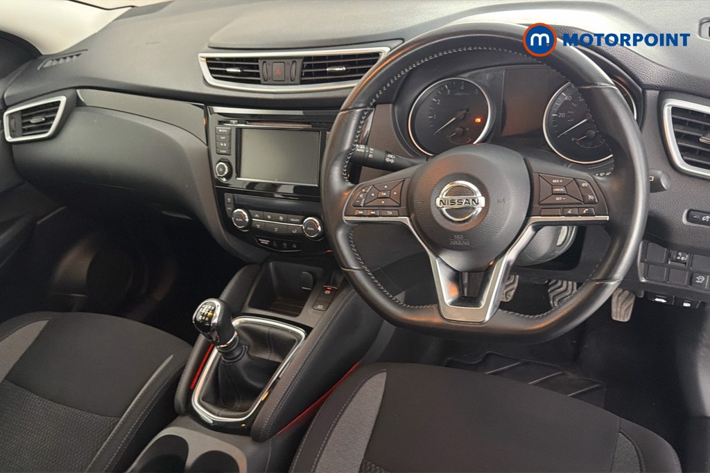 Nissan Qashqai Acenta Premium Manual Petrol SUV - Stock Number (1617538) - 1st supplementary image