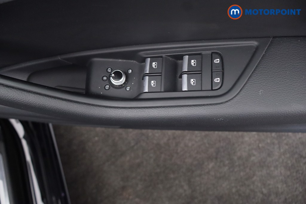 Audi A4 Sport Edition Automatic Petrol Estate - Stock Number (1634423) - 16th supplementary image