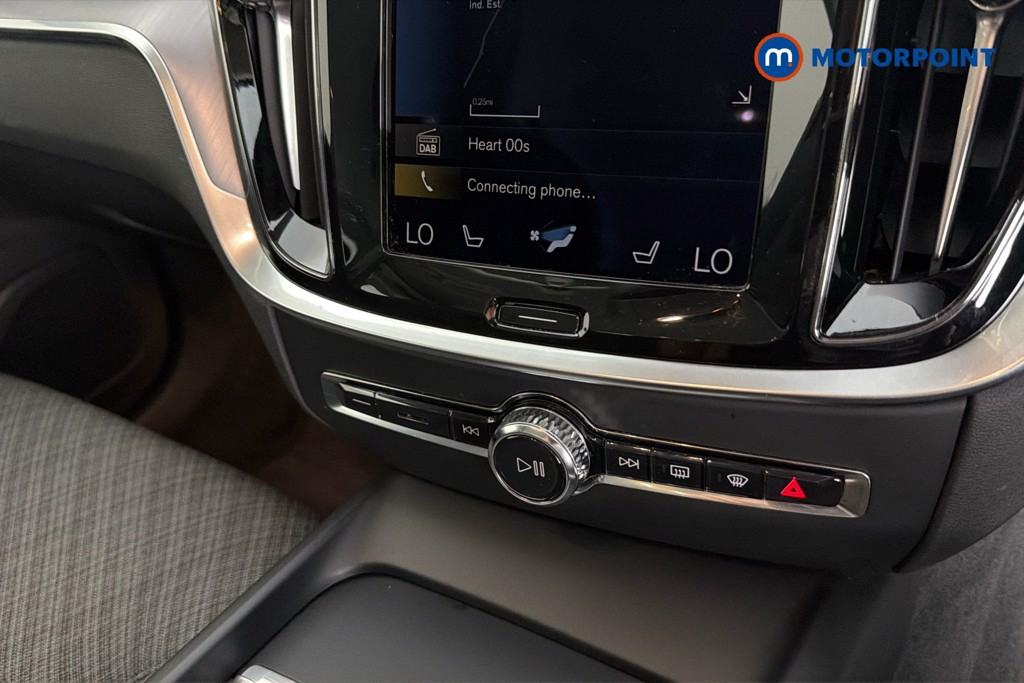 Volvo V60 Momentum Automatic Petrol Estate - Stock Number (1650593) - 12th supplementary image