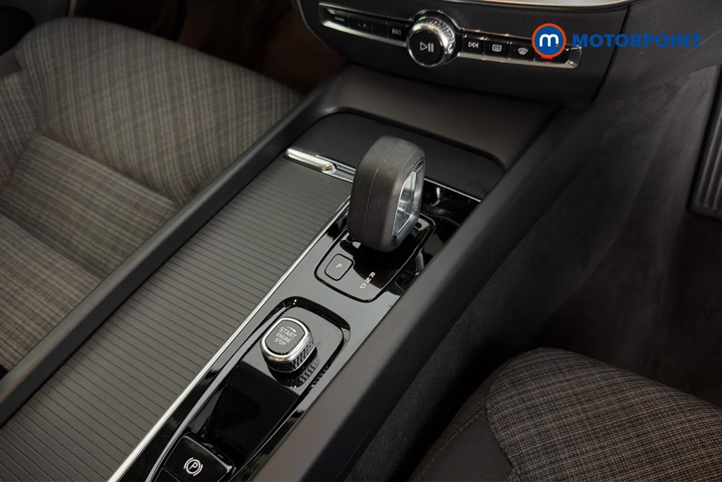 Volvo V60 Momentum Automatic Petrol Estate - Stock Number (1650593) - 15th supplementary image