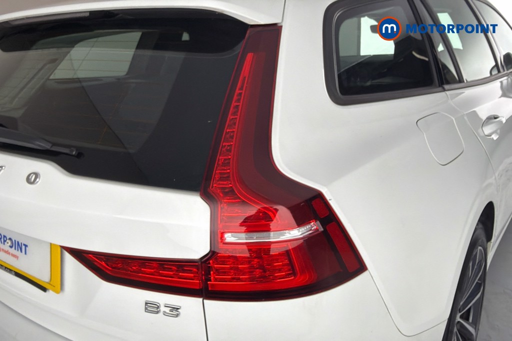 Volvo V60 Momentum Automatic Petrol Estate - Stock Number (1650593) - 38th supplementary image