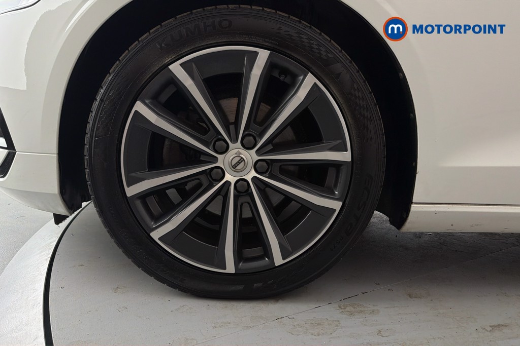 Volvo V60 Momentum Automatic Petrol Estate - Stock Number (1650593) - 47th supplementary image