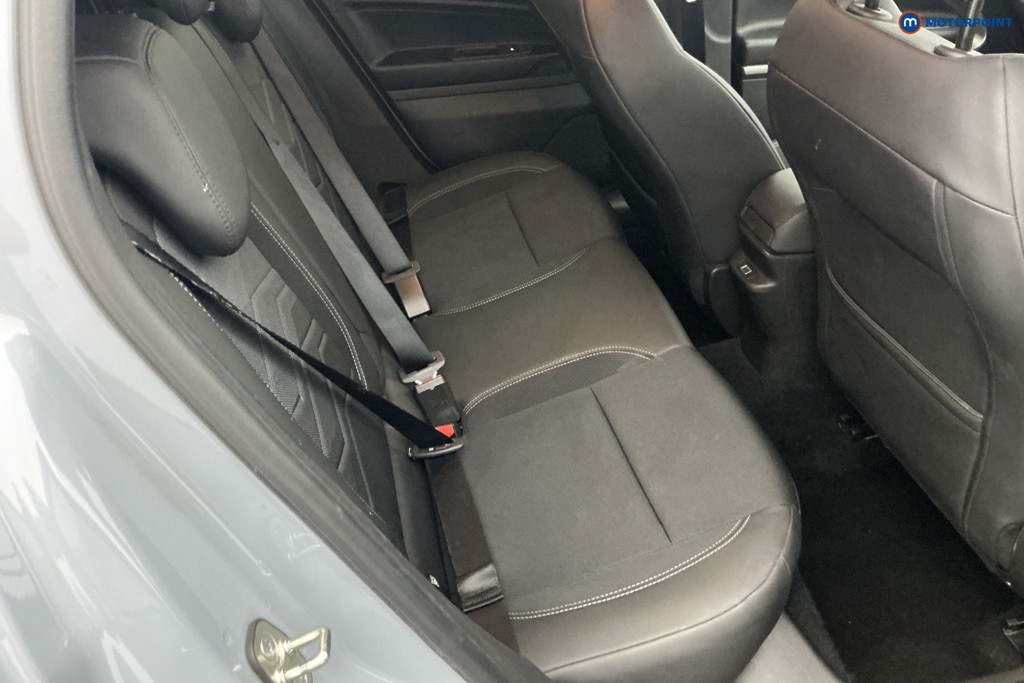 Jeep Avenger Summit Manual Petrol SUV - Stock Number (1651422) - 4th supplementary image