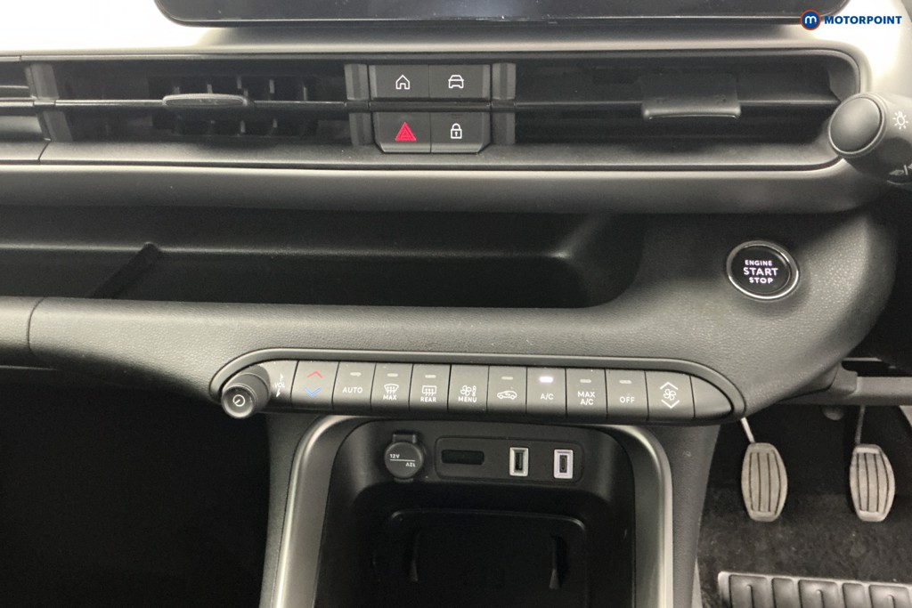 Jeep Avenger Summit Manual Petrol SUV - Stock Number (1651422) - 17th supplementary image