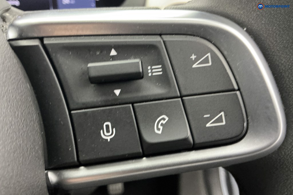 Jeep Avenger Summit Manual Petrol SUV - Stock Number (1651422) - 21st supplementary image