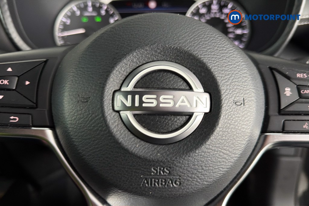 Nissan Juke Tekna Manual Petrol SUV - Stock Number (1651423) - 5th supplementary image