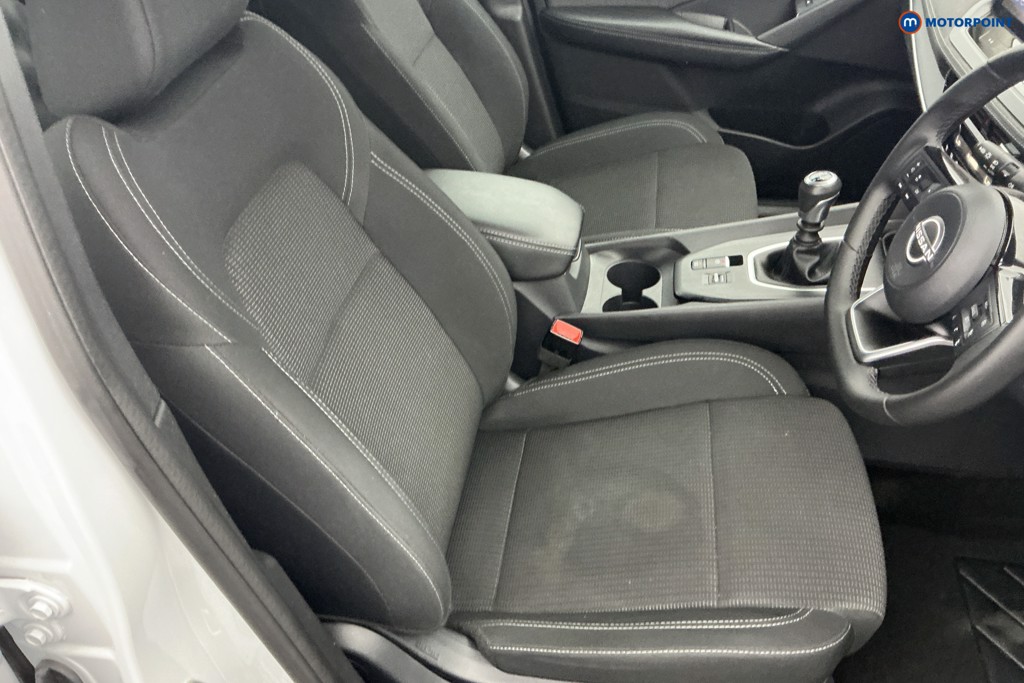 Nissan Qashqai Acenta Premium Manual Petrol SUV - Stock Number (1651811) - 5th supplementary image