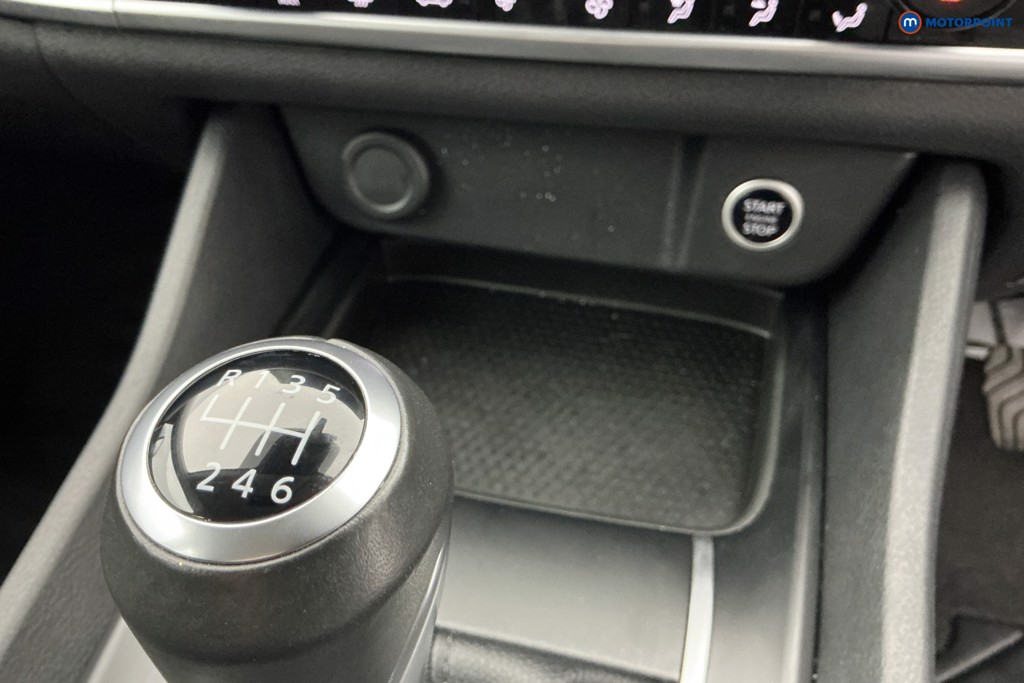 Nissan Qashqai Acenta Premium Manual Petrol SUV - Stock Number (1651811) - 16th supplementary image