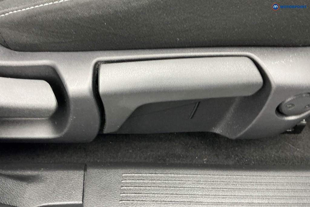 Nissan Qashqai Acenta Premium Manual Petrol SUV - Stock Number (1651811) - 23rd supplementary image