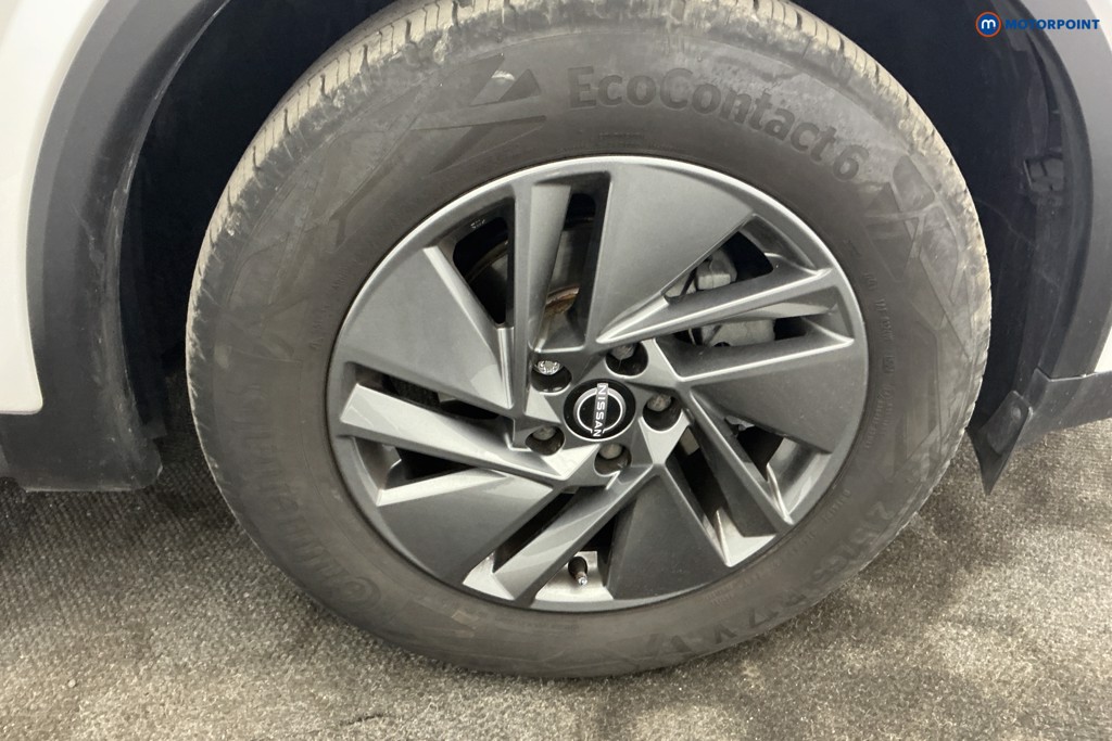 Nissan Qashqai Acenta Premium Manual Petrol SUV - Stock Number (1651811) - 33rd supplementary image