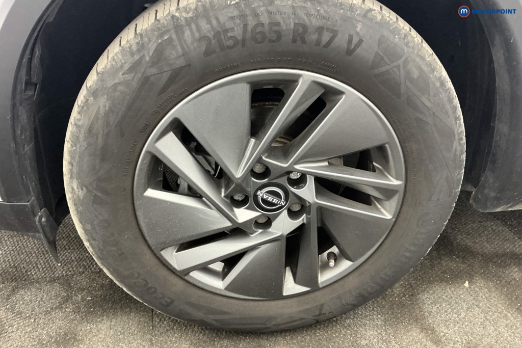 Nissan Qashqai Acenta Premium Manual Petrol SUV - Stock Number (1651811) - 34th supplementary image