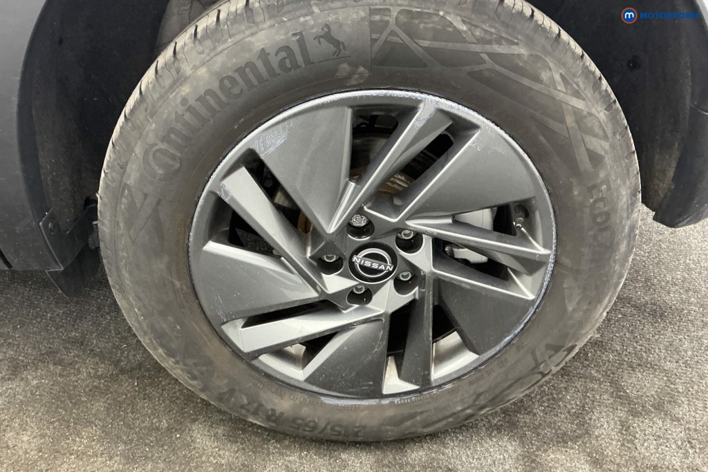 Nissan Qashqai Acenta Premium Manual Petrol SUV - Stock Number (1651811) - 35th supplementary image