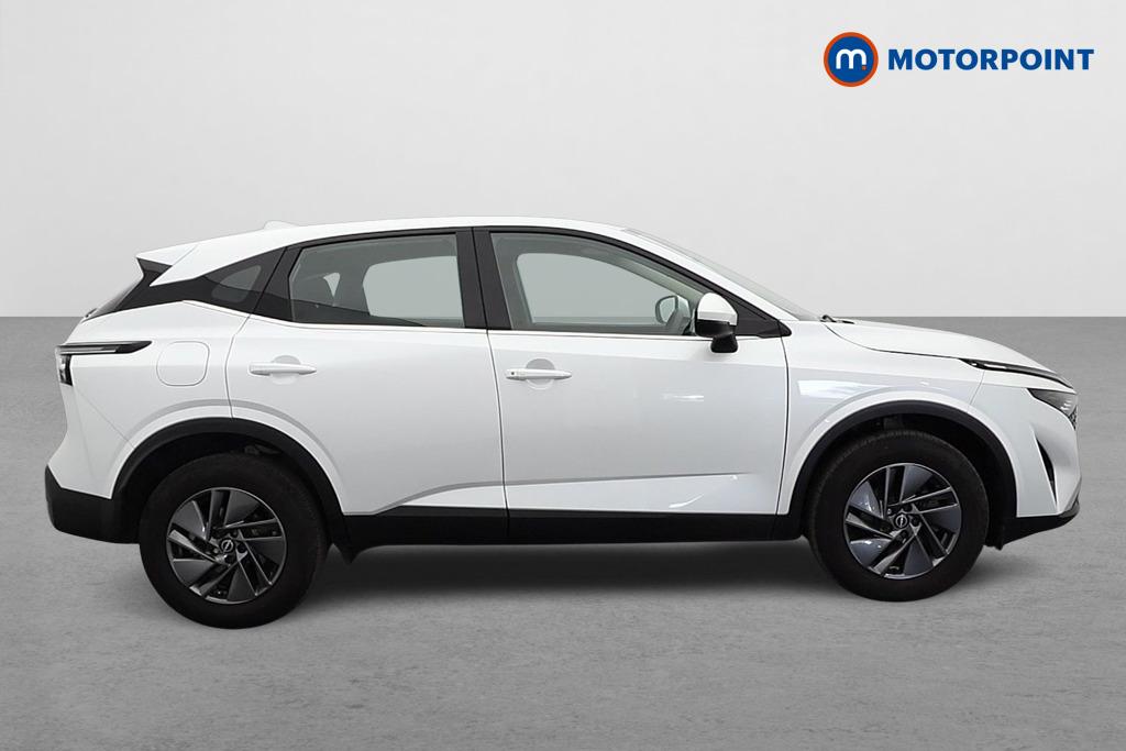 Nissan Qashqai Acenta Premium Manual Petrol SUV - Stock Number (1651811) - Drivers side