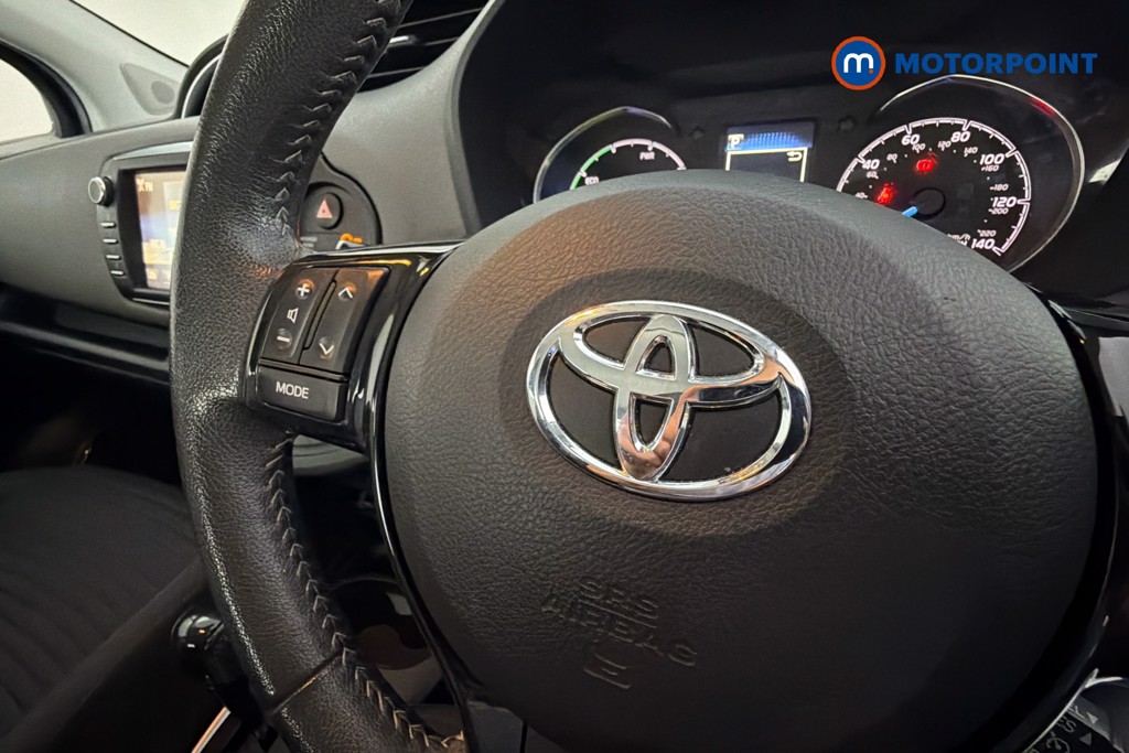 Toyota Yaris Icon Automatic Petrol-Electric Hybrid Hatchback - Stock Number (1653178) - 5th supplementary image