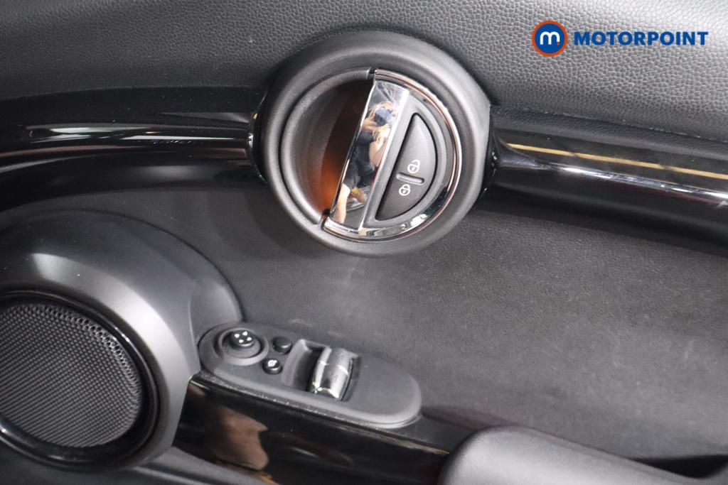 Mini Hatchback Cooper S Classic Manual Petrol Hatchback - Stock Number (1654431) - 9th supplementary image