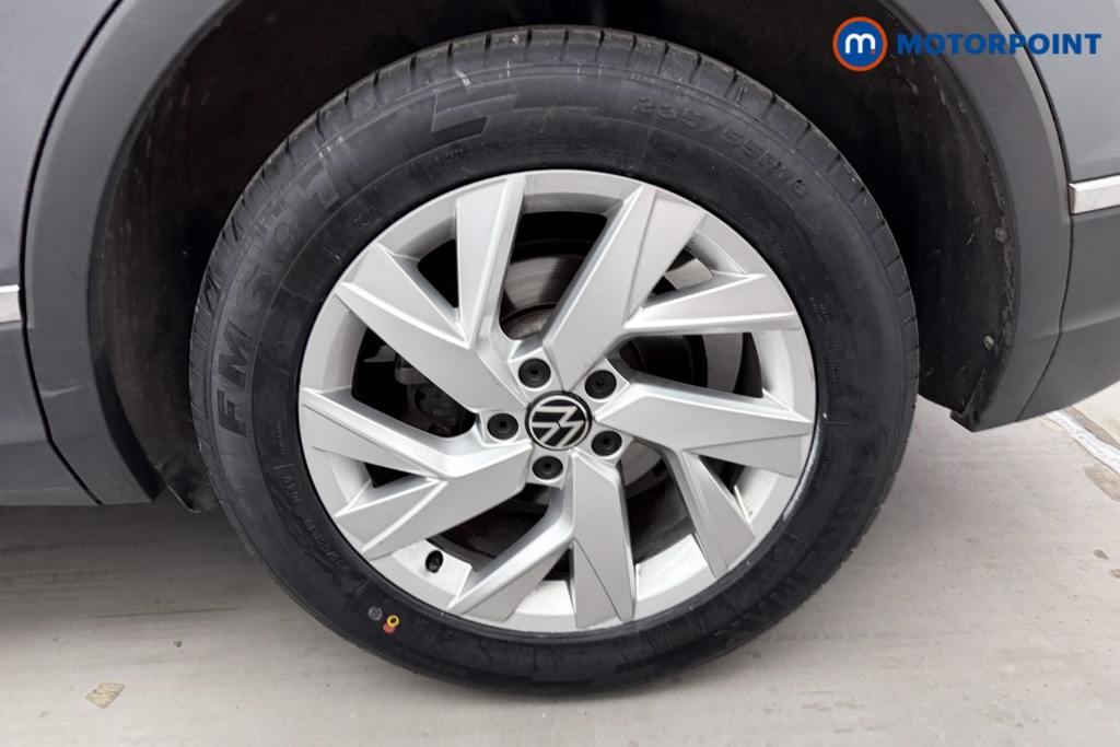 Volkswagen Tiguan Life Manual Petrol SUV - Stock Number (1654480) - 21st supplementary image