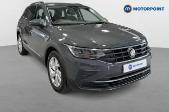 Volkswagen Tiguan Life Manual Petrol SUV - Stock Number (1654480) - Drivers side front corner