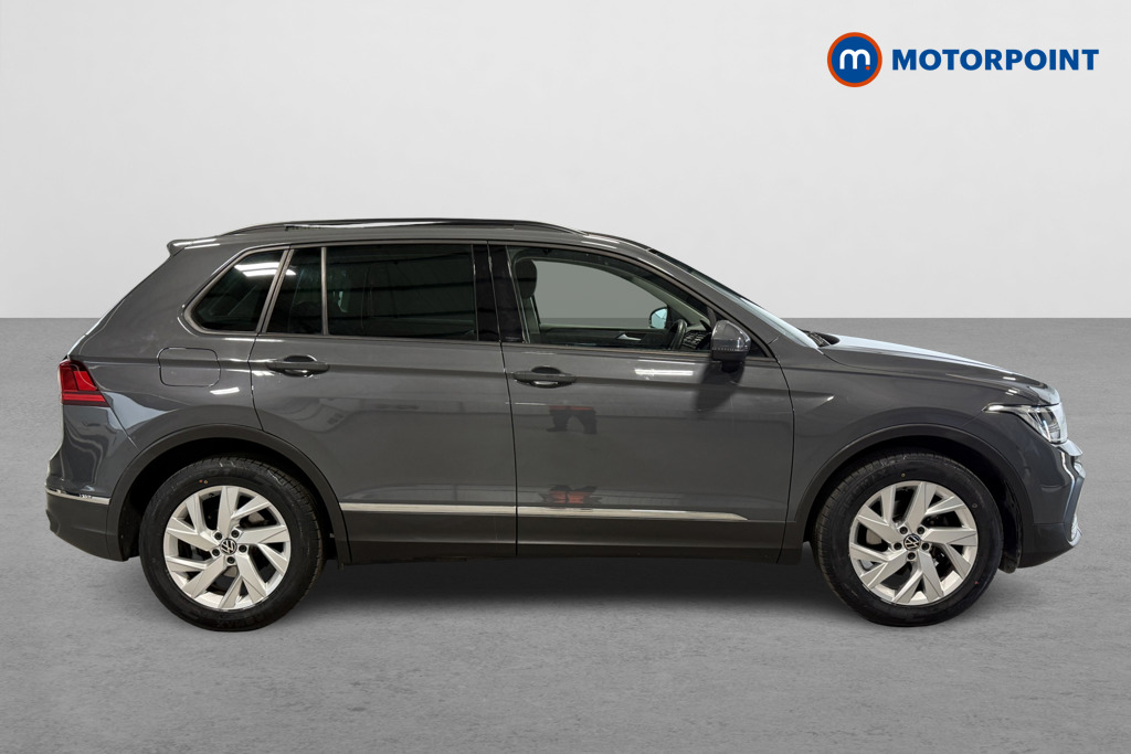 Volkswagen Tiguan Life Manual Petrol SUV - Stock Number (1654480) - Drivers side