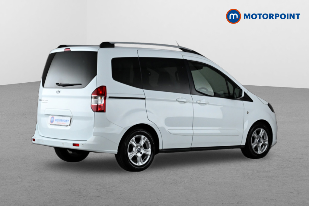 Ford Tourneo Courier Zetec Manual Diesel People Carrier - Stock Number (1654562) - Drivers side rear corner