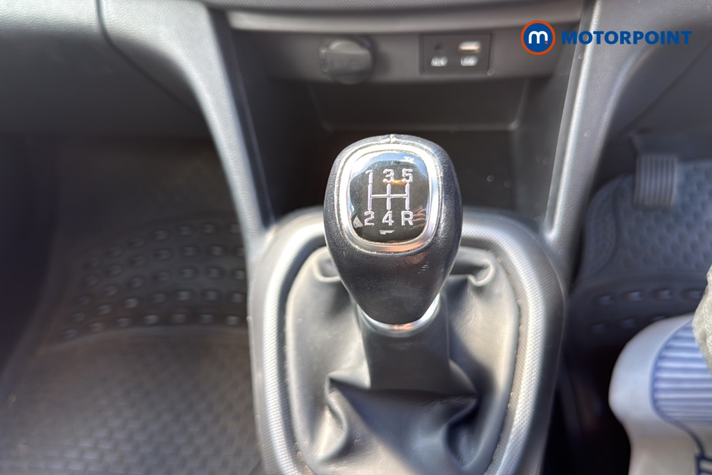 Hyundai I10 Play Manual Petrol Hatchback - Stock Number (1654983) - 15th supplementary image