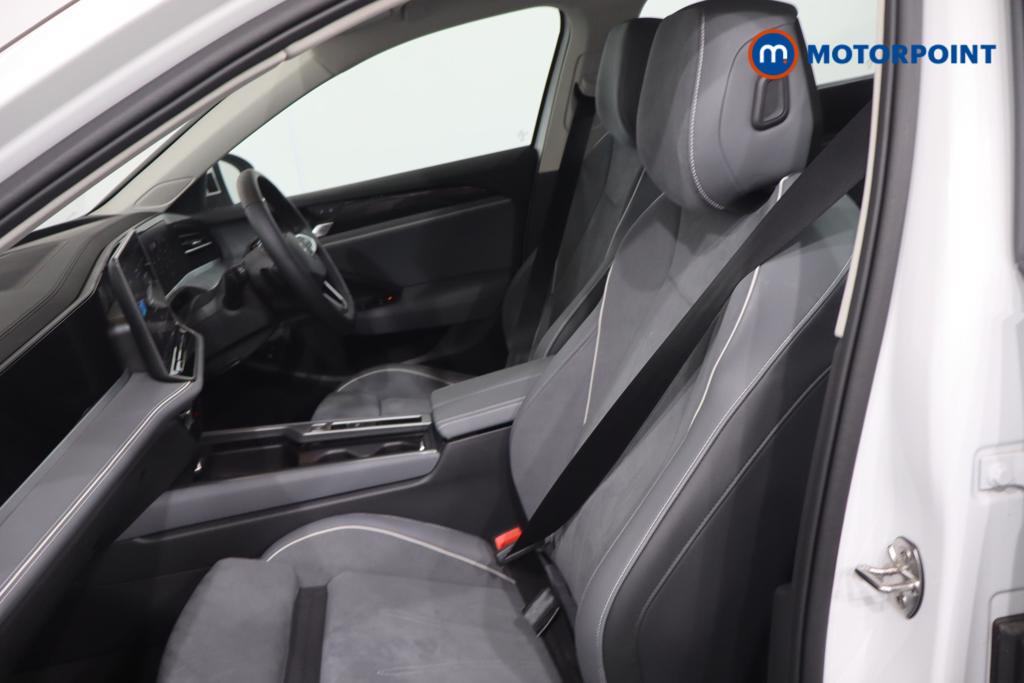 Volkswagen Passat Life Automatic Petrol Plug-In Hybrid Estate - Stock Number (1655210) - 11th supplementary image