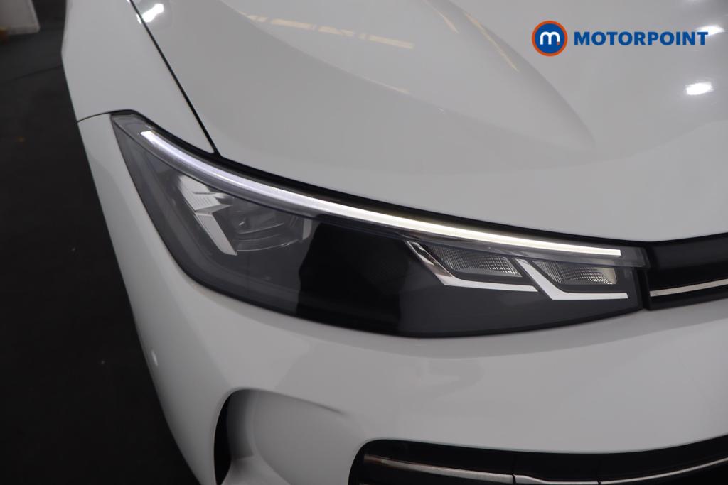 Volkswagen Passat Life Automatic Petrol Plug-In Hybrid Estate - Stock Number (1655210) - 17th supplementary image