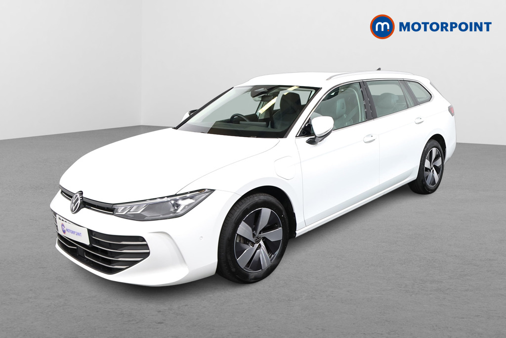 Volkswagen Passat Life Automatic Petrol Plug-In Hybrid Estate - Stock Number (1655210) - Passenger side front corner