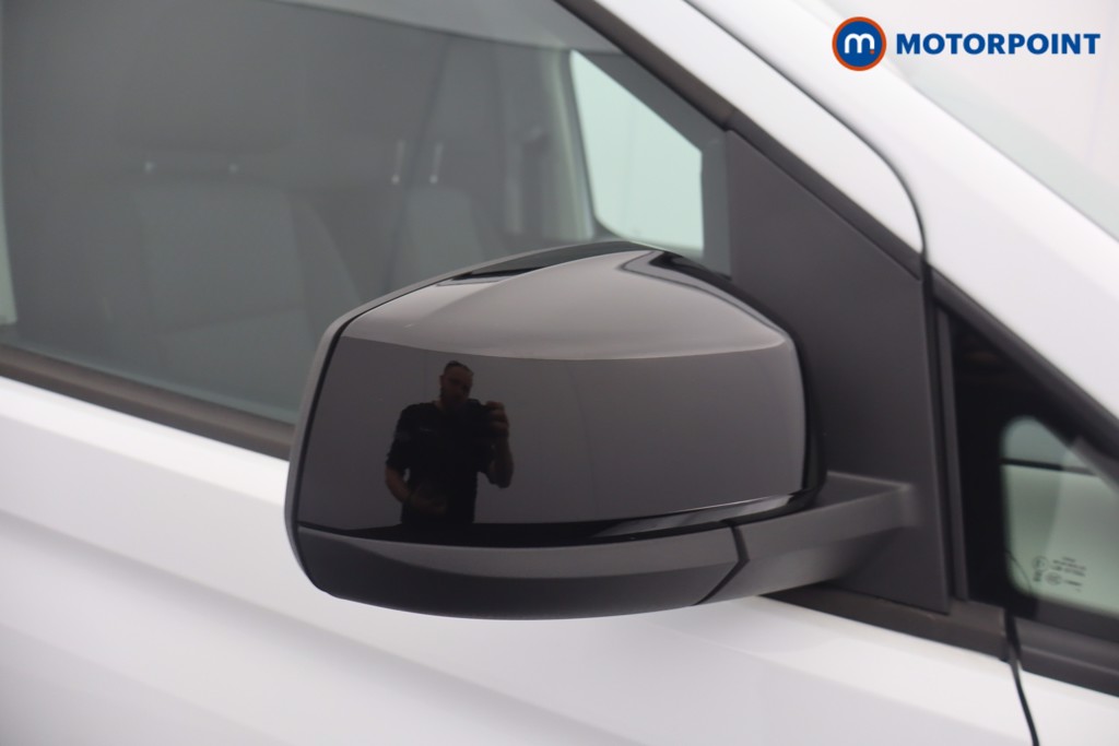 Ford Transit Connect Limited Automatic Petrol Plug-In Hybrid Panel Van - Stock Number (1655488) - 21st supplementary image